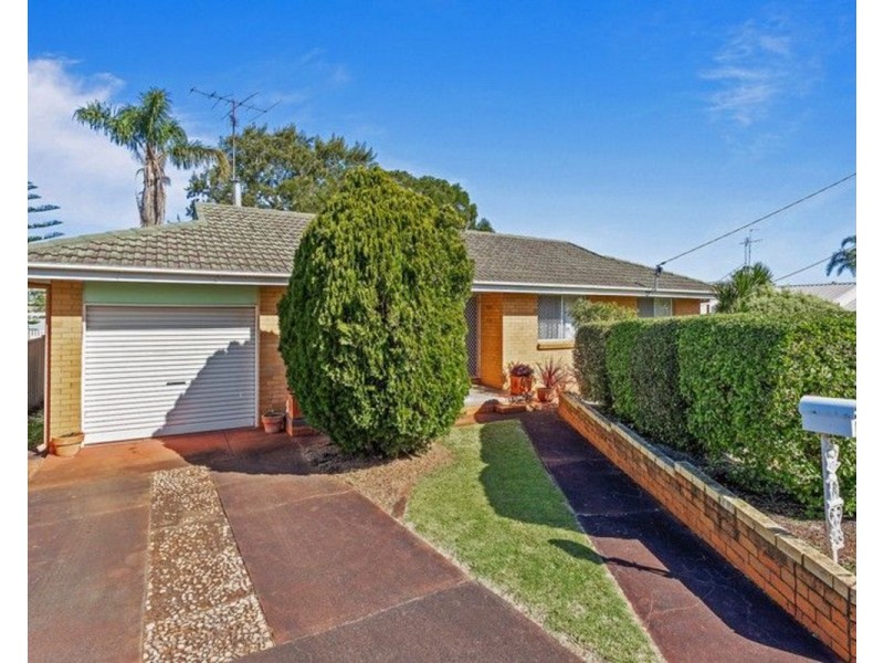 12 Clarice Street, Harristown QLD 4350