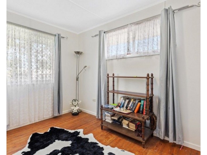 12 Clarice Street, Harristown QLD 4350