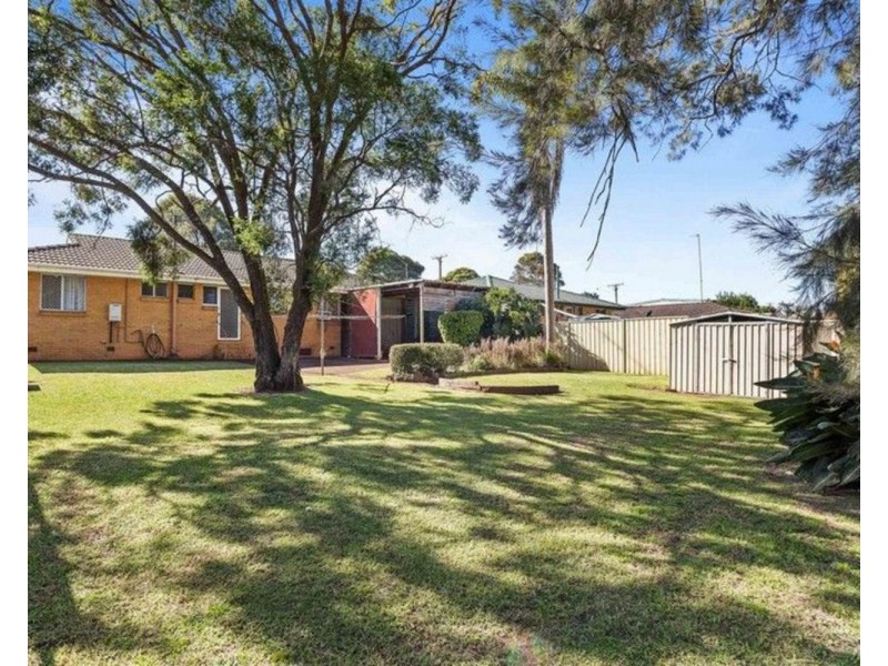 12 Clarice Street, Harristown QLD 4350