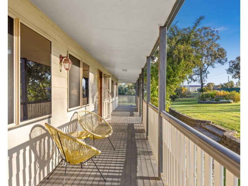 14 Highview Street, Meringandan West QLD 4352