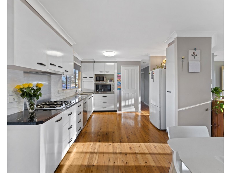 14 Highview Street, Meringandan West QLD 4352