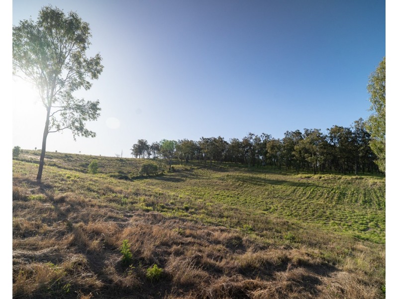 25-25B Salt Spring Road, Glen Cairn QLD 4342