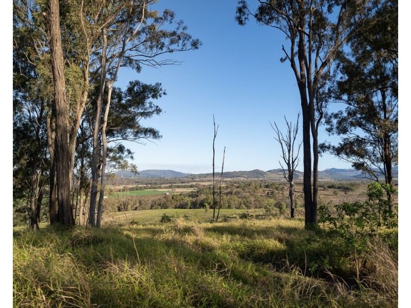 25-25B Salt Spring Road, Glen Cairn QLD 4342
