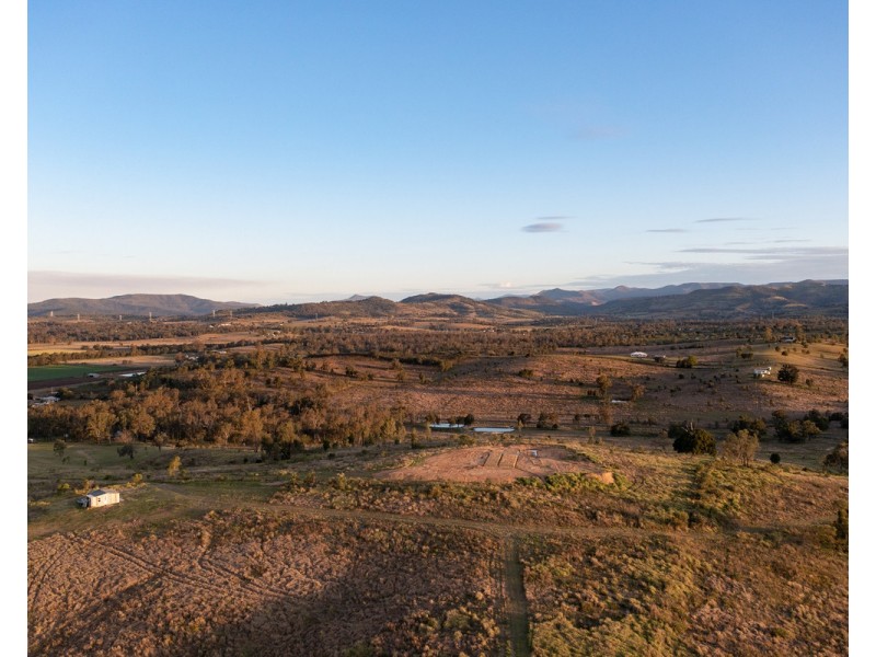 25-25B Salt Spring Road, Glen Cairn QLD 4342