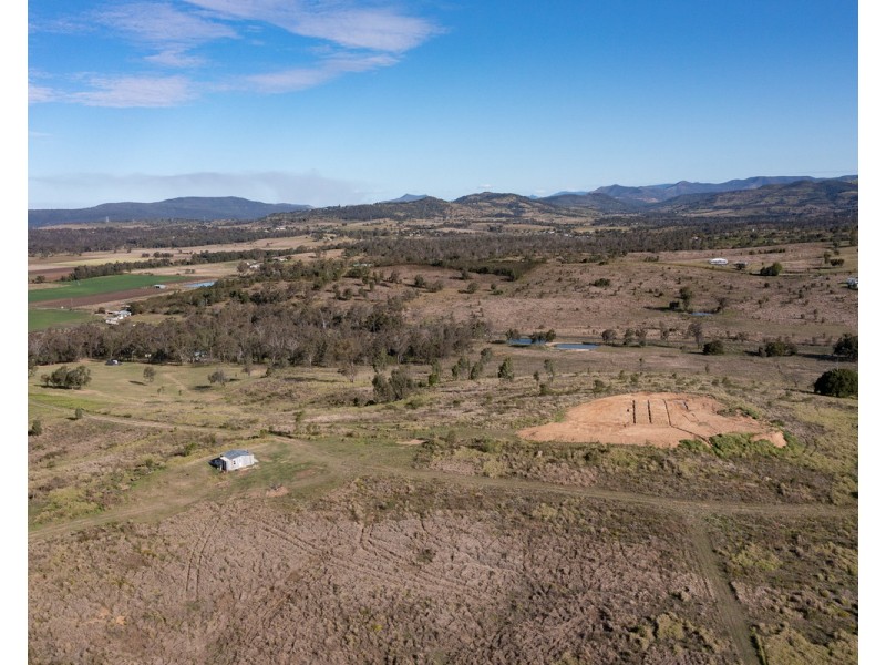 25-25B Salt Spring Road, Glen Cairn QLD 4342