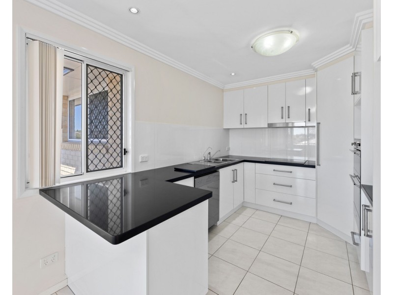 1/82 Holberton Street, Rockville QLD 4350