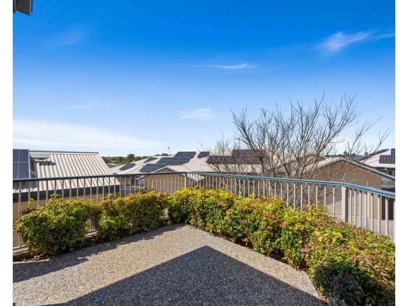 1/82 Holberton Street, Rockville QLD 4350