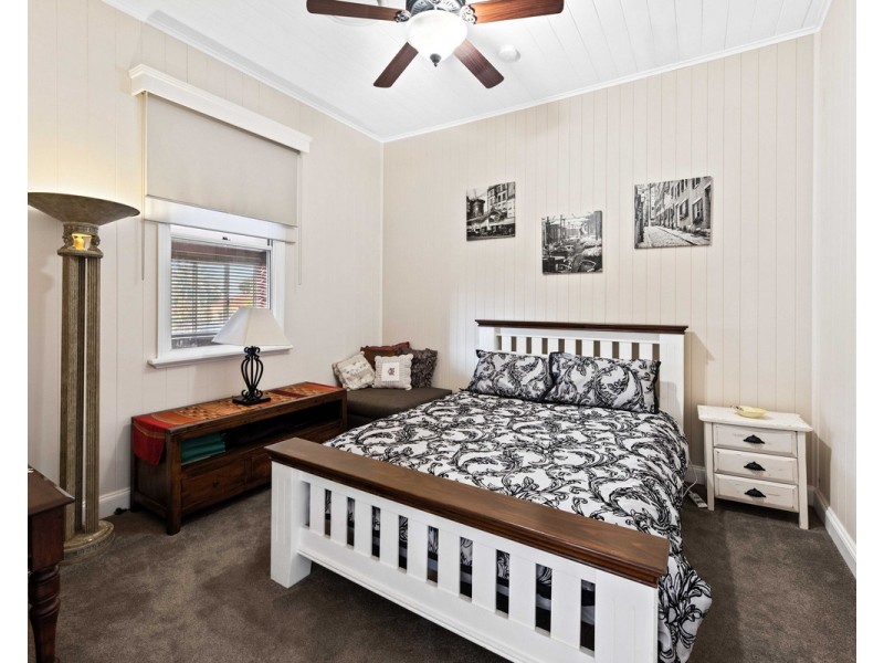 72 Rome Street, Newtown QLD 4350