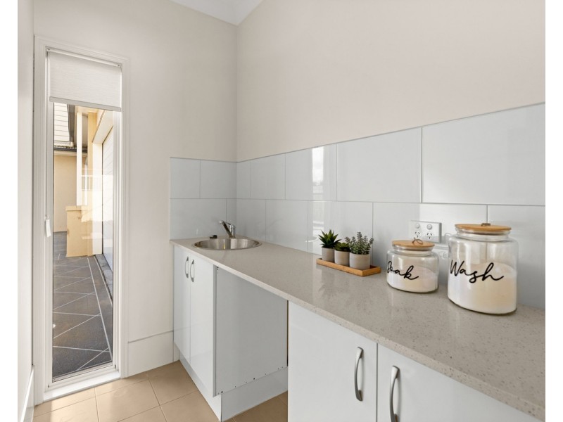 1/1a High Street, Rangeville QLD 4350