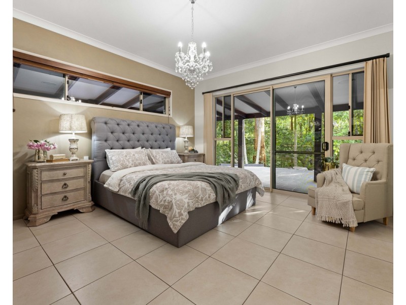 2972 Esk Hampton Road, Ravensbourne QLD 4352
