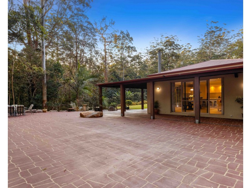 2972 Esk Hampton Road, Ravensbourne QLD 4352