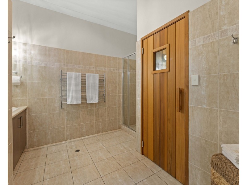 2972 Esk Hampton Road, Ravensbourne QLD 4352