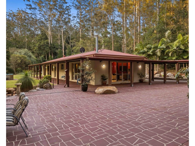 2972 Esk Hampton Road, Ravensbourne QLD 4352