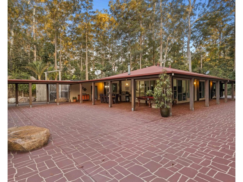 2972 Esk Hampton Road, Ravensbourne QLD 4352