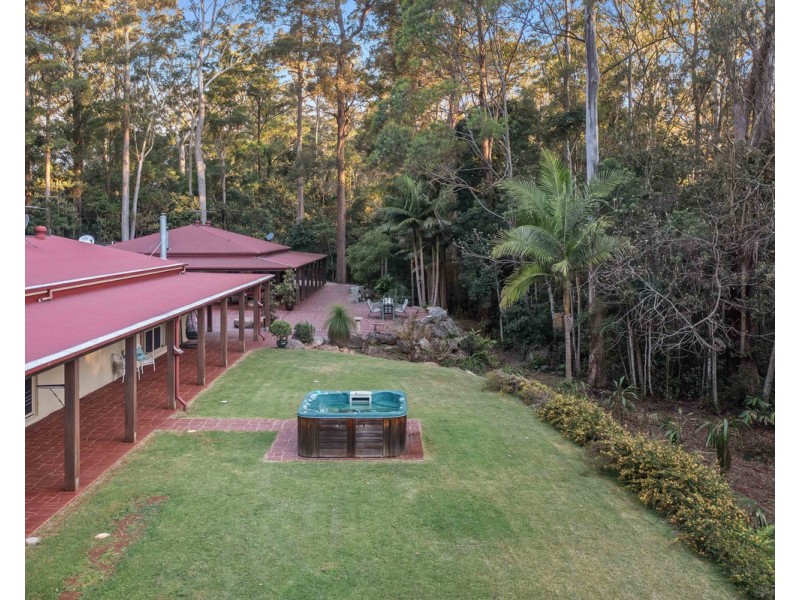 2972 Esk Hampton Road, Ravensbourne QLD 4352