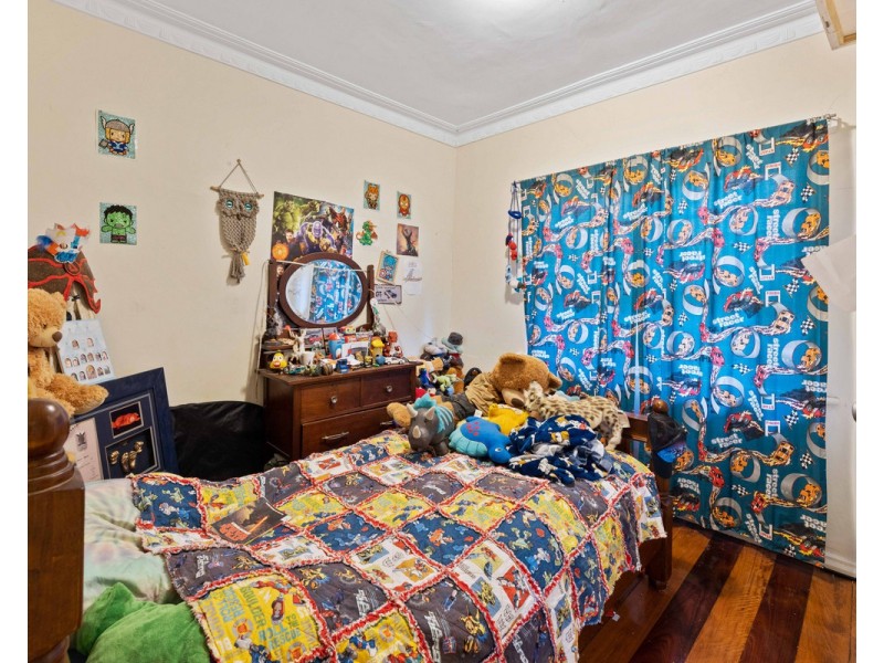 2 Macquarie Street, Centenary Heights QLD 4350