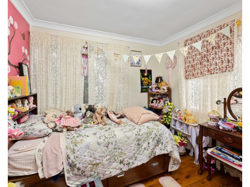 2 Macquarie Street, Centenary Heights QLD 4350