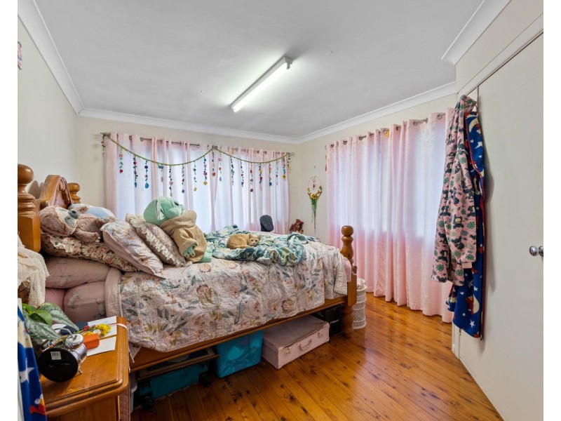 2 Macquarie Street, Centenary Heights QLD 4350