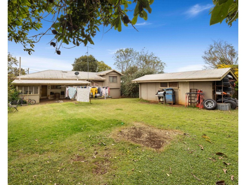 2 Macquarie Street, Centenary Heights QLD 4350