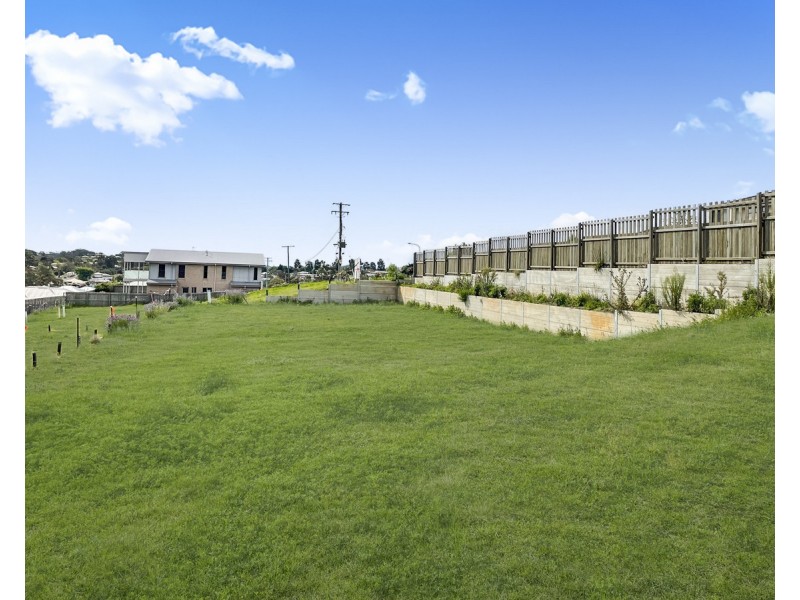 27 Graceview Street, Darling Heights QLD 4350
