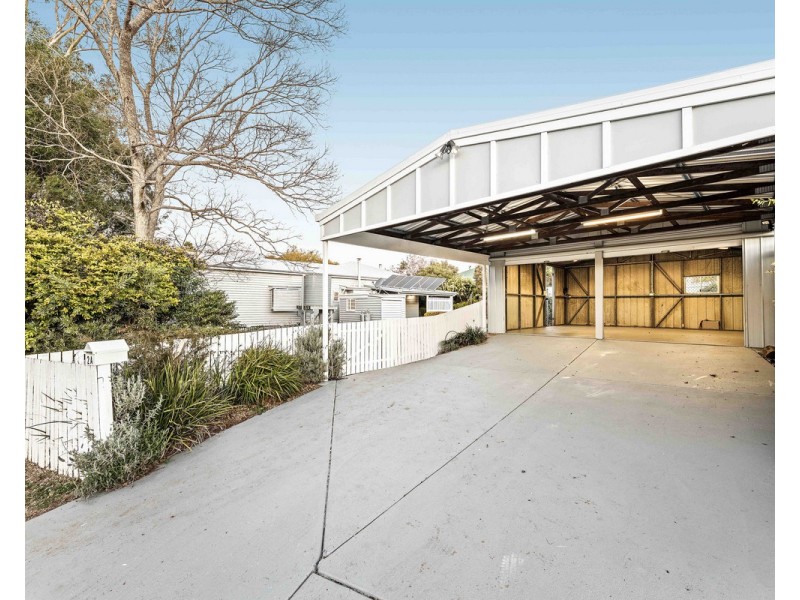2a Herbert Street, East Toowoomba QLD 4350