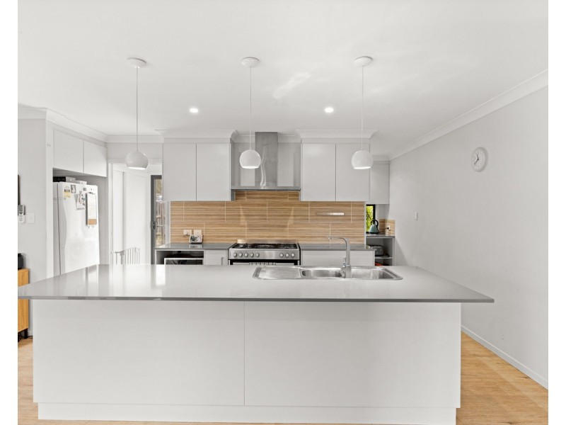 11 Dove Crescent, Kleinton QLD 4352