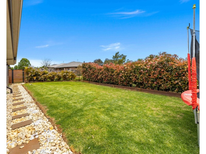 11 Dove Crescent, Kleinton QLD 4352