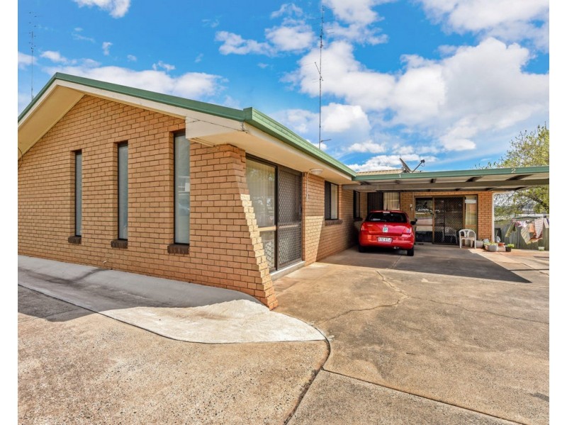2/15 Gunn Street, Kearneys Spring QLD 4350