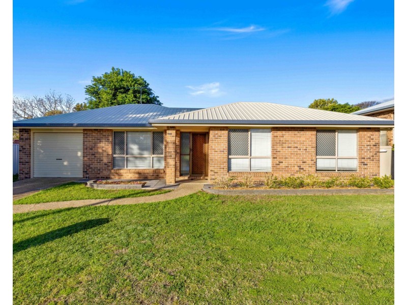 9 Jamieson Court, Darling Heights QLD 4350