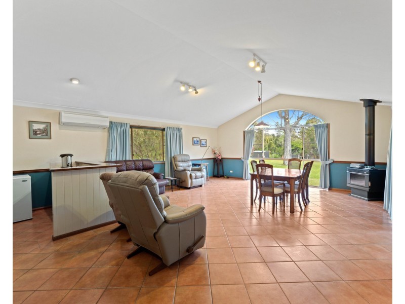 13 Oelkers Court, Hodgson Vale QLD 4352
