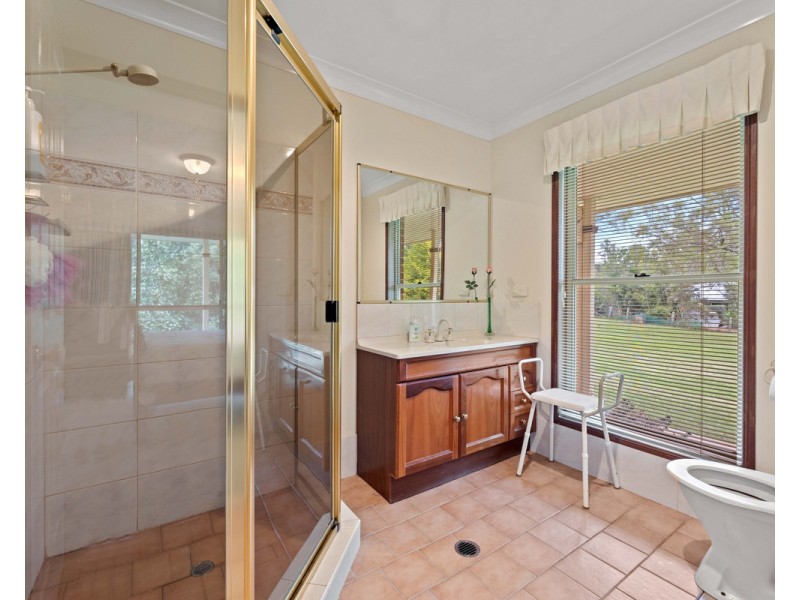 13 Oelkers Court, Hodgson Vale QLD 4352