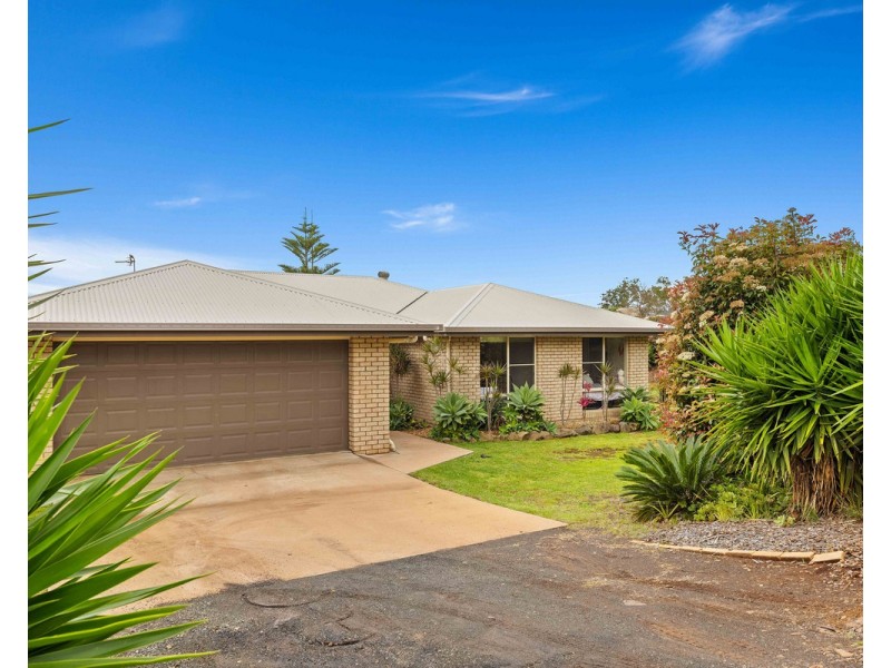 92 Peters Road, Meringandan West QLD 4352