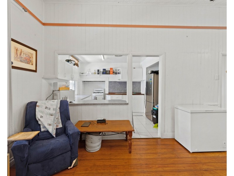 281 Hume Street, South Toowoomba QLD 4350