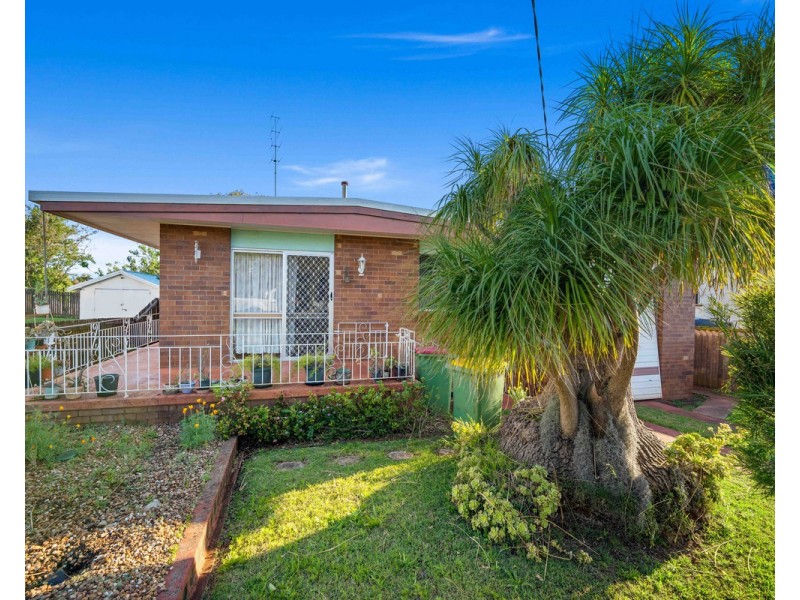 12 Katherine Street, North Toowoomba QLD 4350