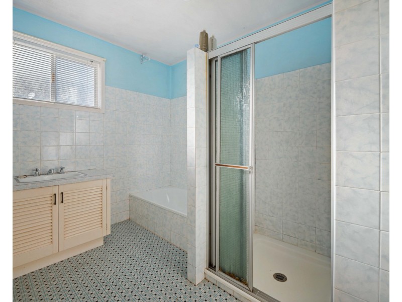 12 Katherine Street, North Toowoomba QLD 4350