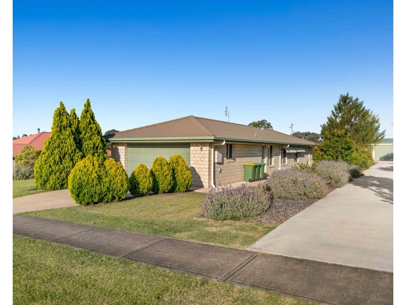 9 Corella Street, Meringandan West QLD 4352