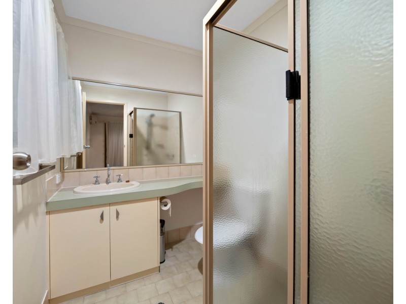 6 Jull Drive, Centenary Heights QLD 4350