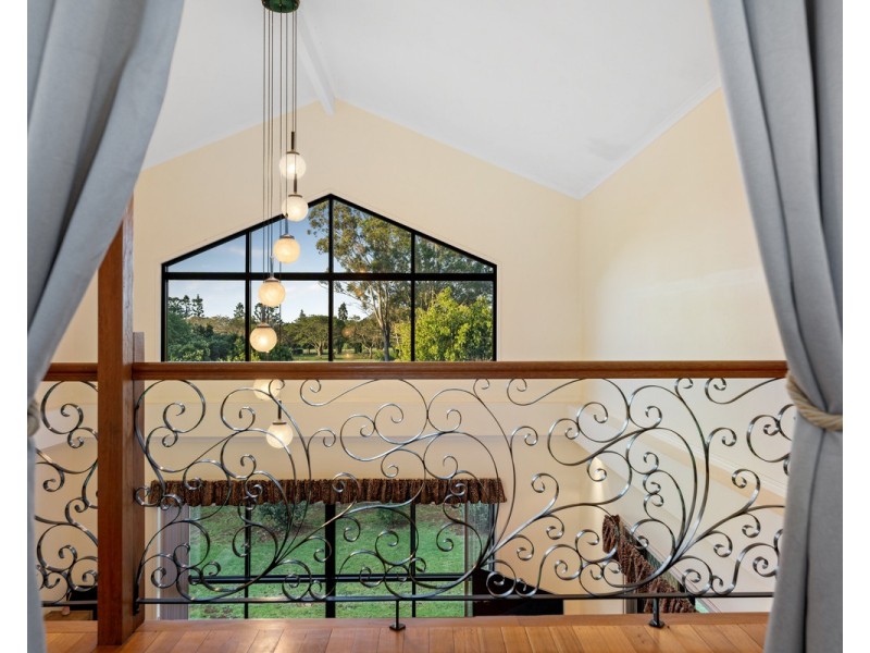 7 Georgina Court, Kearneys Spring QLD 4350