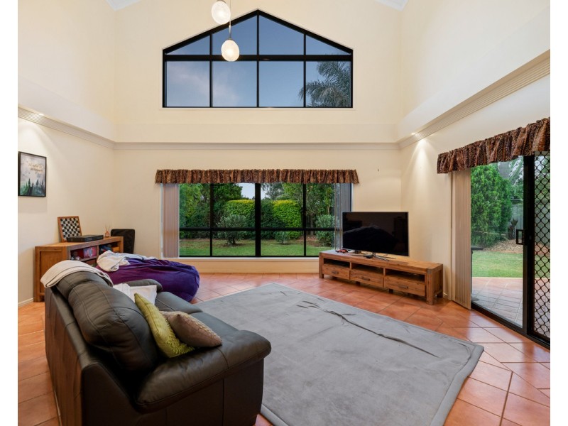 7 Georgina Court, Kearneys Spring QLD 4350