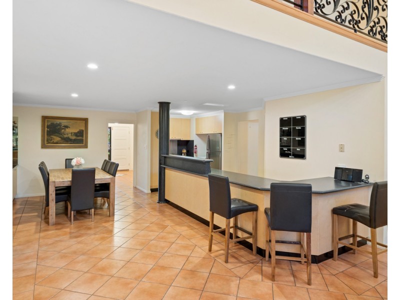 7 Georgina Court, Kearneys Spring QLD 4350