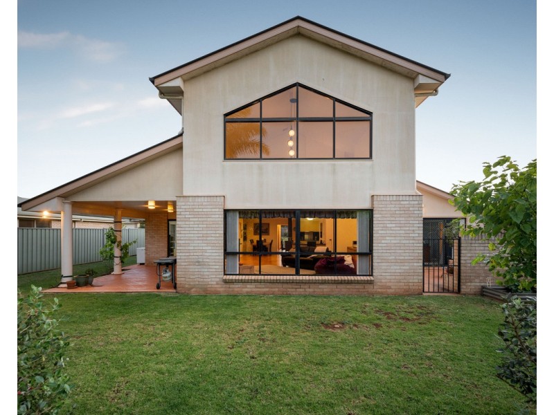7 Georgina Court, Kearneys Spring QLD 4350