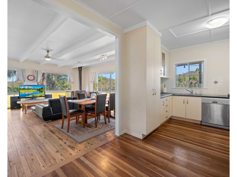 921 Toowoomba Connection Road, Withcott QLD 4352