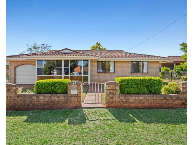 21 Denyer Street, Wilsonton QLD 4350