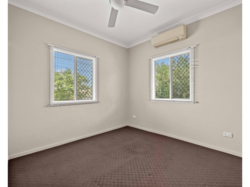 10 Tomkys Street, Rockville QLD 4350