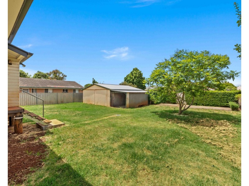 10 Tomkys Street, Rockville QLD 4350