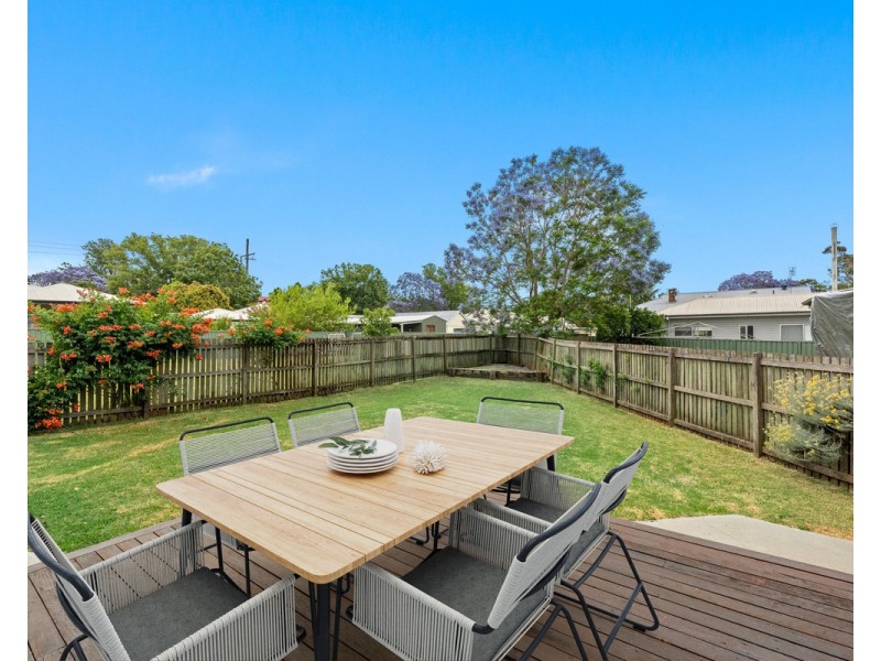 117 Hill Street, Newtown QLD 4350
