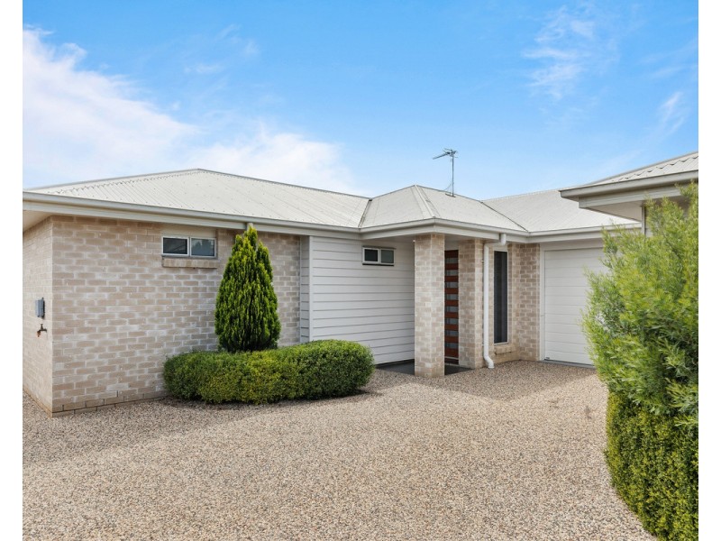 2/38 Entabeni Drive, Kearneys Spring QLD 4350