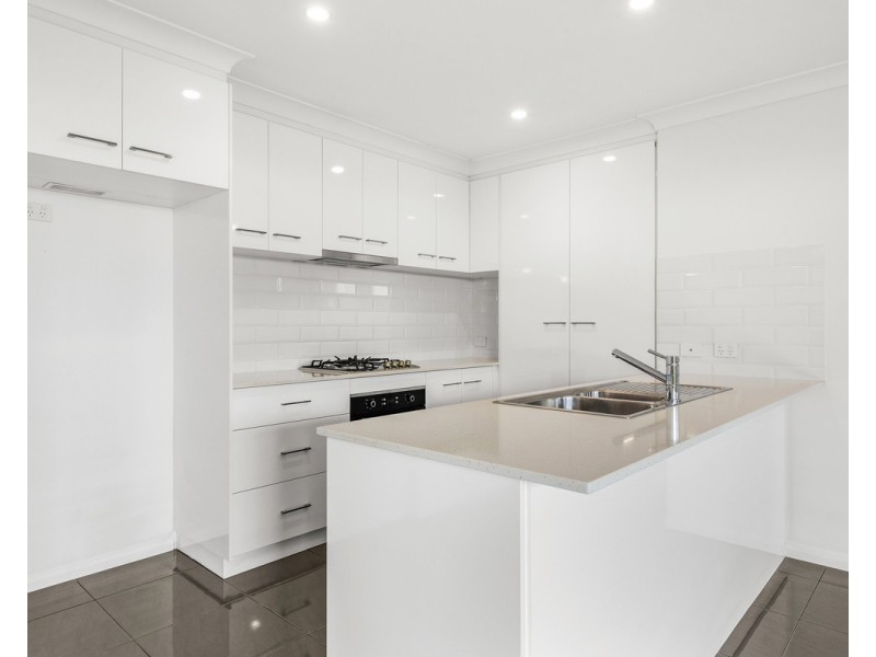 2/38 Entabeni Drive, Kearneys Spring QLD 4350