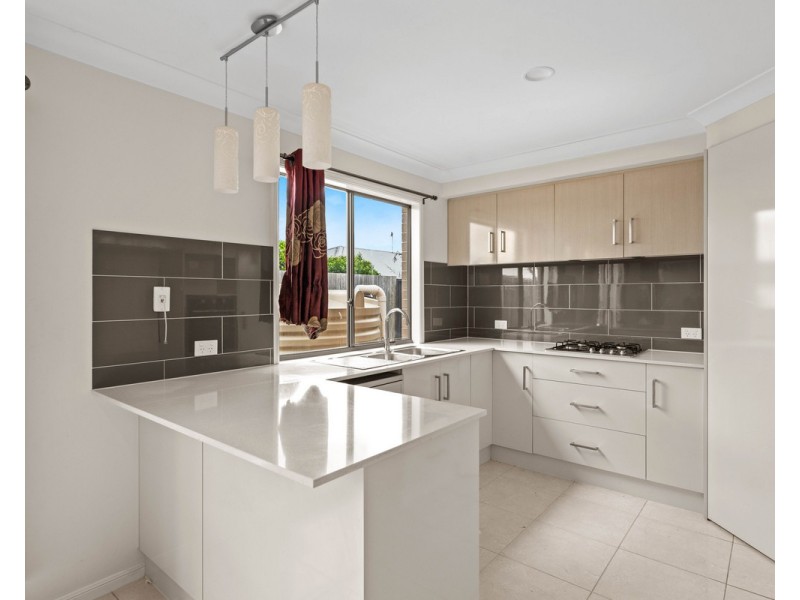 6 Tornio Drive, Kearneys Spring QLD 4350