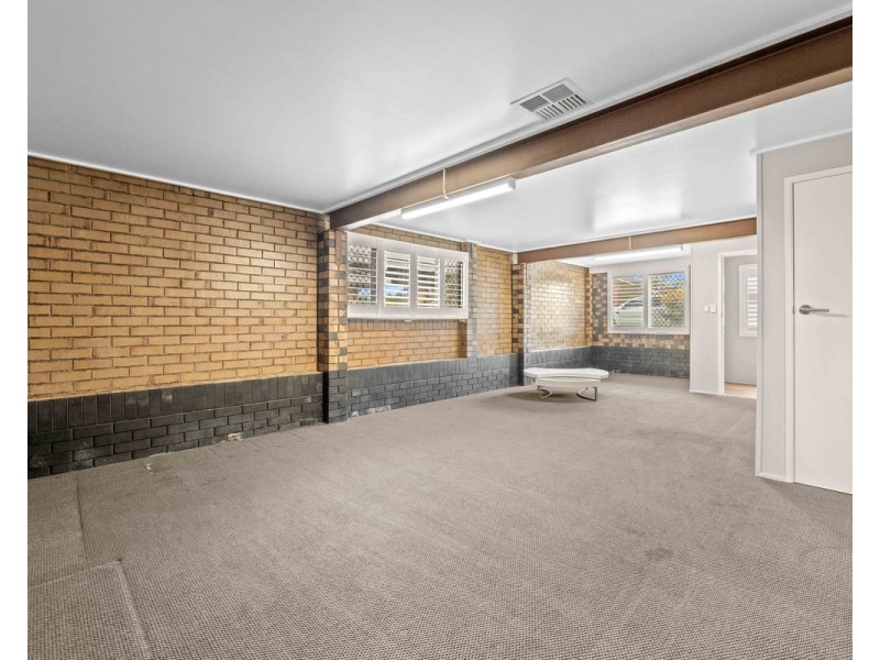 5 Jondaryan Street, Newtown QLD 4350